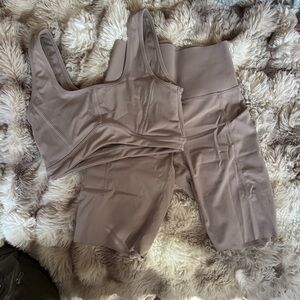 Cider Sporty Taupe Mauve Bike Short and Sports Bra Set